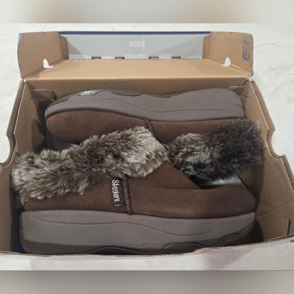 New Skechers Tone-ups Walking Suede Boots - Picture 2 of 9